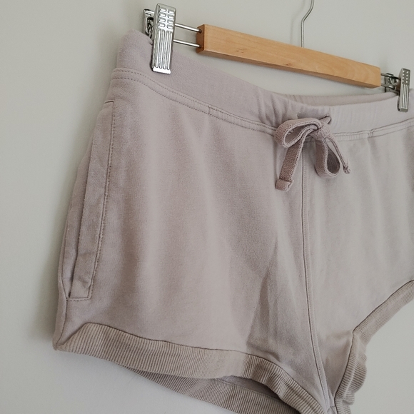 FP Movement Free People Where The Wind Blow Shorts Cashmere Pink Size Medium - Picture 9 of 16